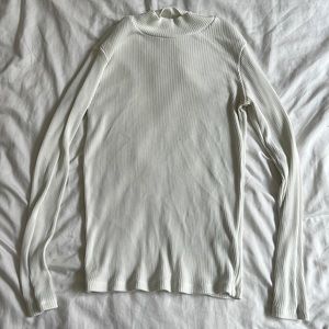 Uniqlo ribbed mockneck